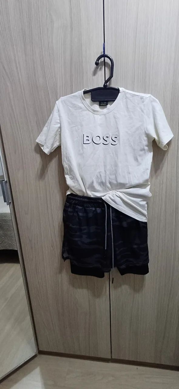 Conjunto BOSS: Camiseta e Shorts