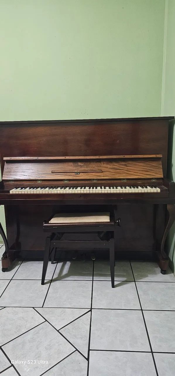 Piano Hitter