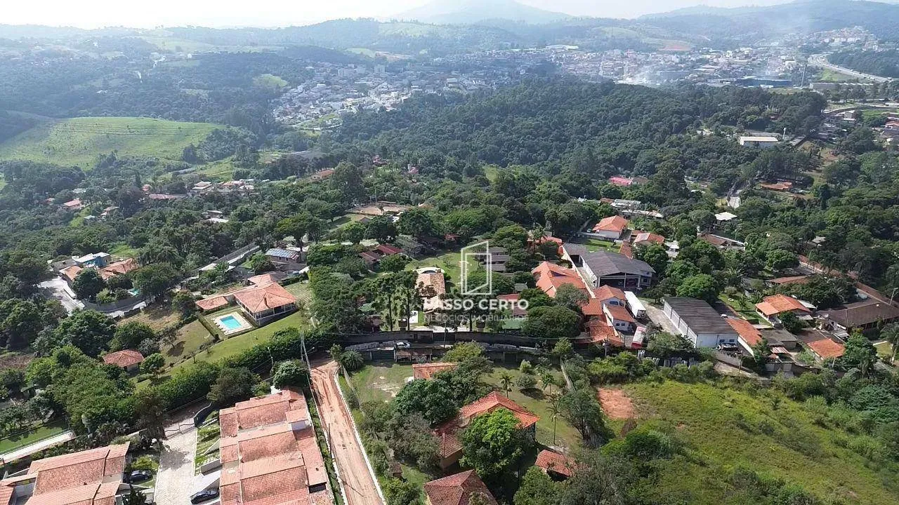 Chácara à venda no bairro Chácara Dora; 4.400 mts; R$2.400,000,00