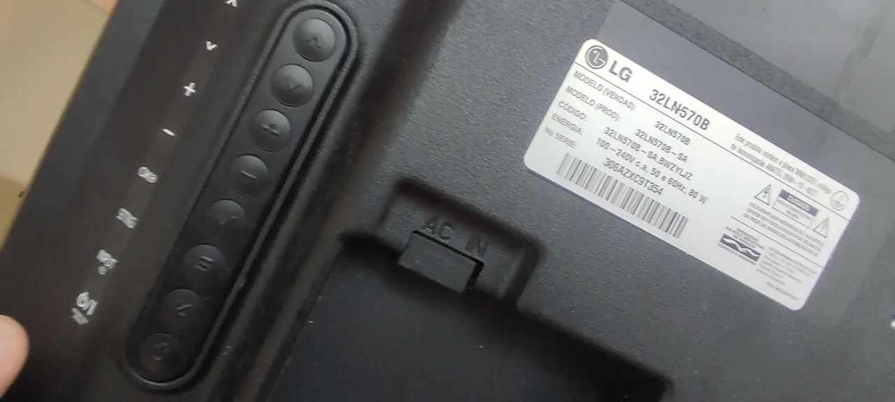 TV LG 32 polegadas - Tela Quebrad 70,00a - Foto 2