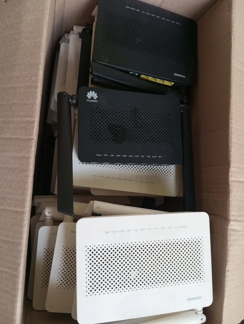 Roteadores Huawei 5G 15 unidades