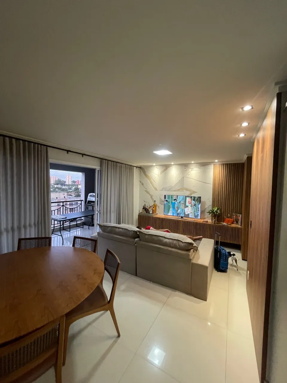 Alugo apartamento decorado no jardim goias