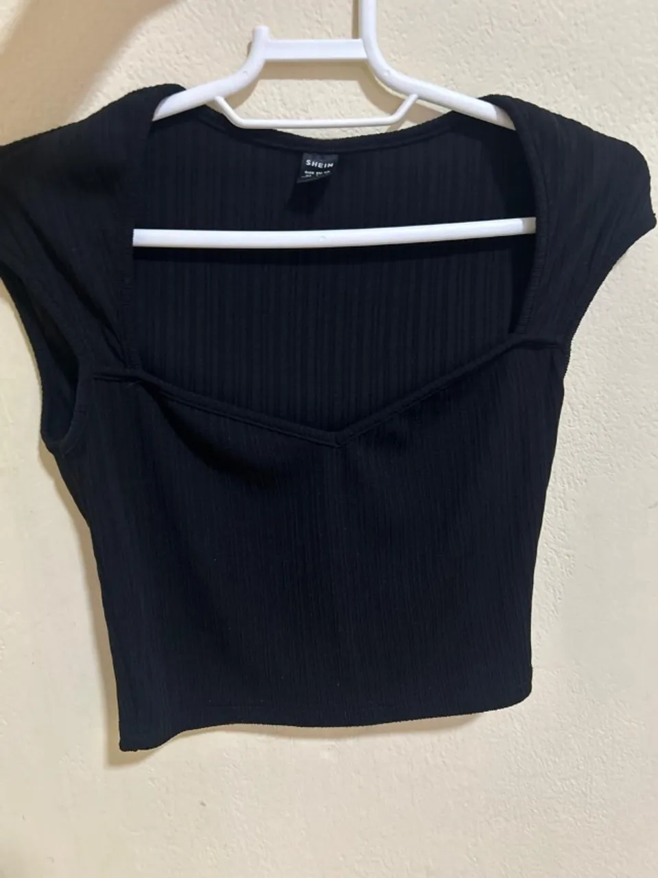 Cropped preto SHEIN