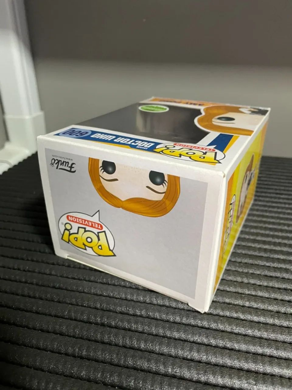 Funko Pop Amy Pond Exclusivo - brinde protetor acetato - Foto 3