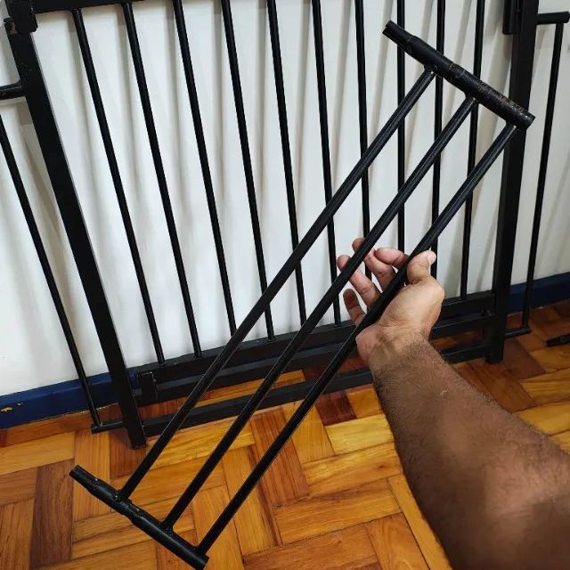 Portãozinho de ferro - para separação de ambientes de Crianças/Pets em sua casa - Foto 3