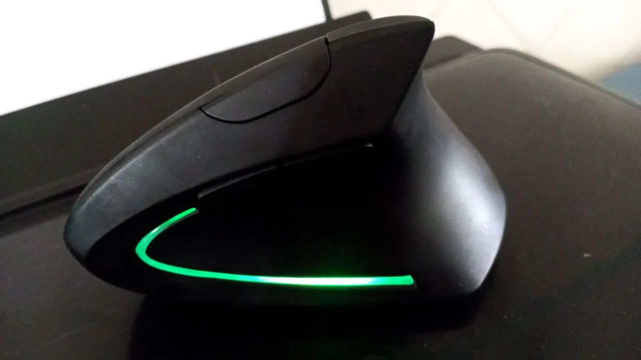 Mouse Logitech MX Master 3S - Sem Fio - Bluetooth - Preto RGB - Foto 3