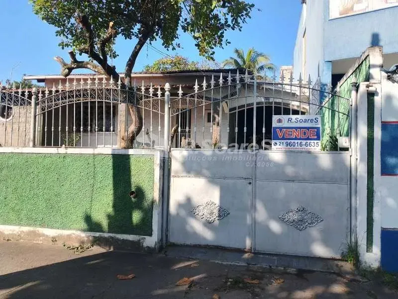 Casa de rua : / Residencial / Jardim Sulacap