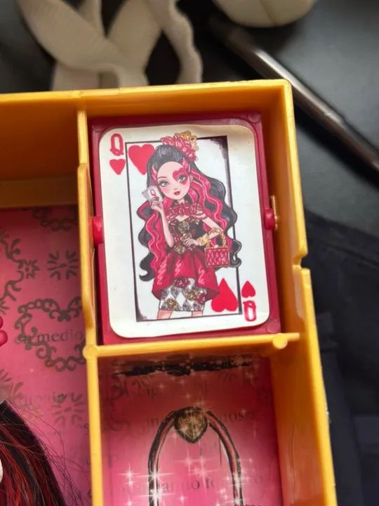 Boneca Ever After High - Lizzie  - Foto 2