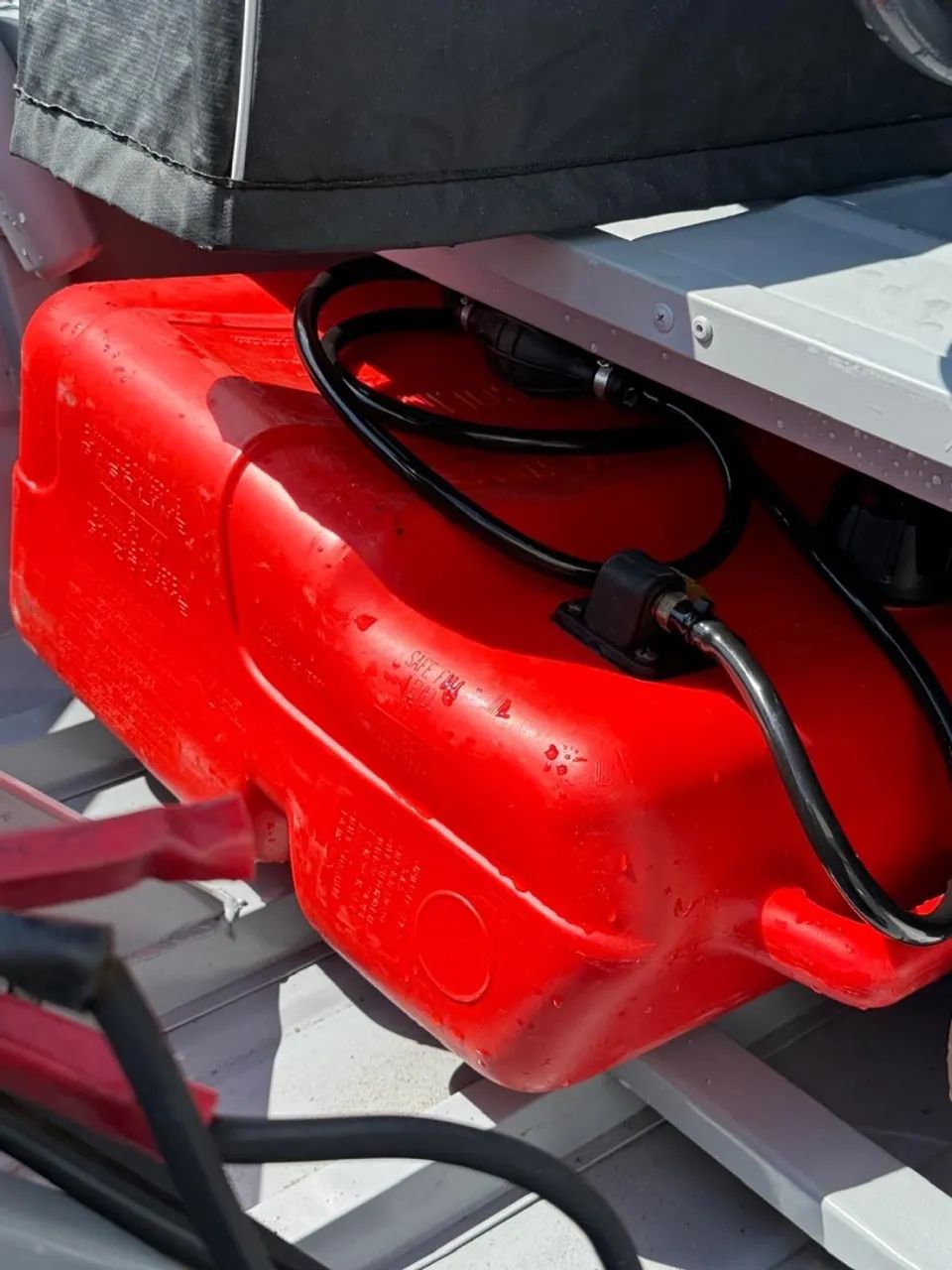 Vende-se esta embarcação completa 25/25 nova  - Foto 8