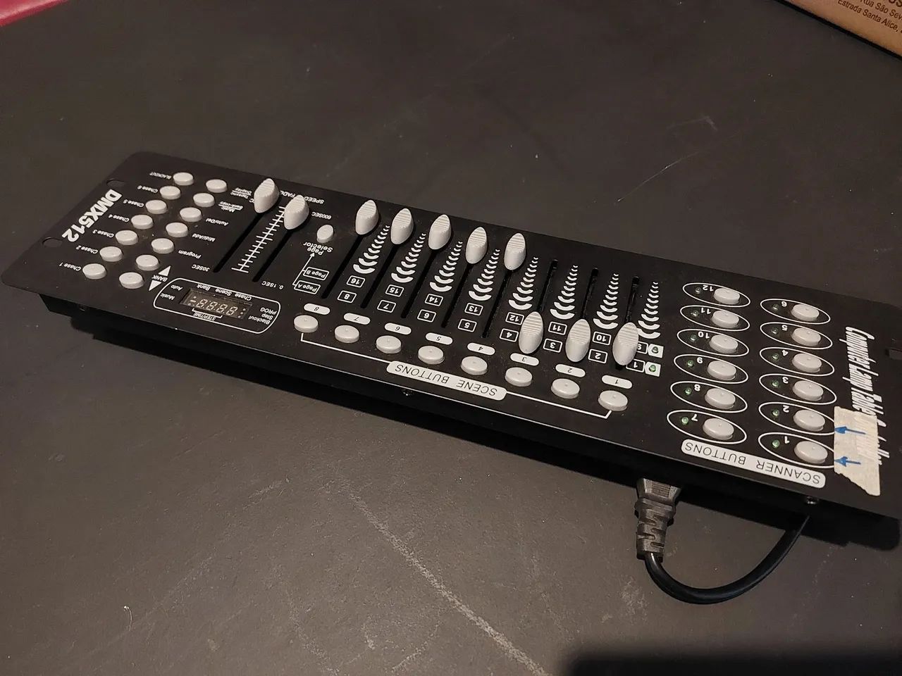 Vendo mesa controladora de luz Dmx512 - Foto 2