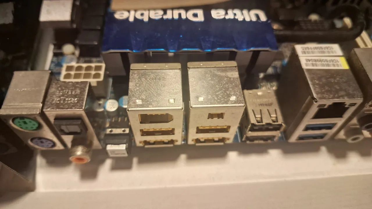 Processador Xeon 1366, fonte e memórias  - Foto 4