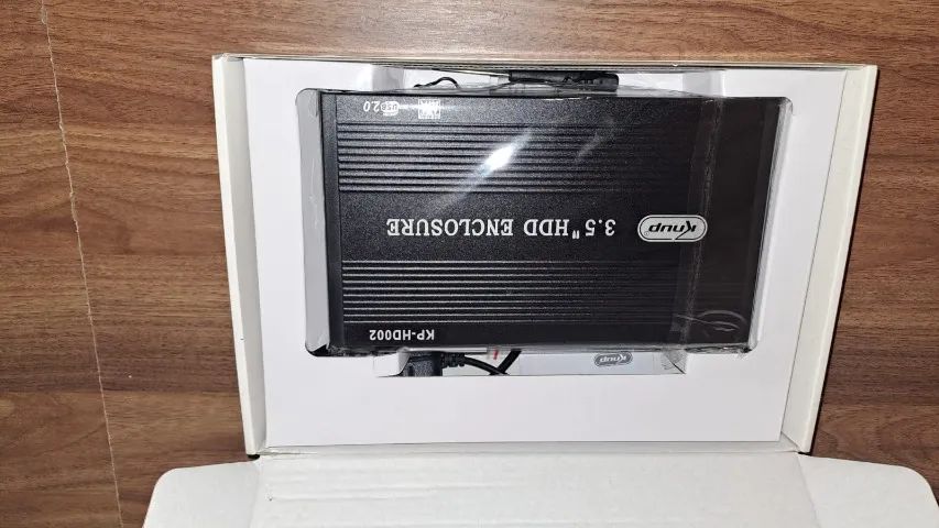 SATA 3.5-inch Hard Drive Enclosure – KNUP64739357193090121