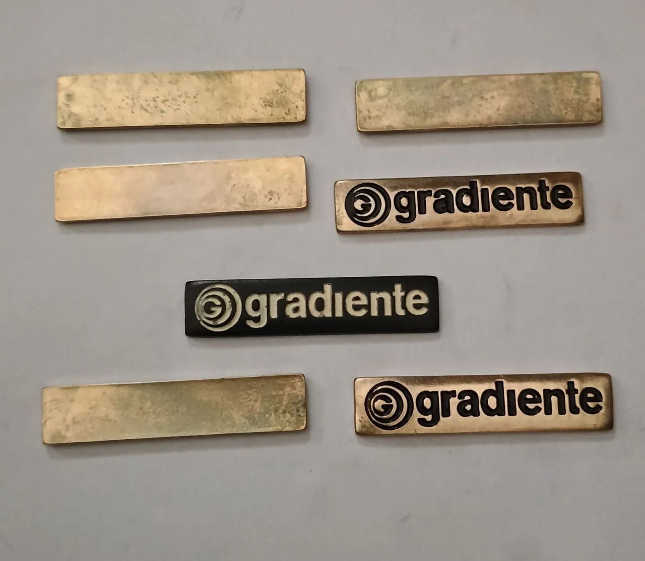 Logotipo gradiente 6 unidades - Foto 2