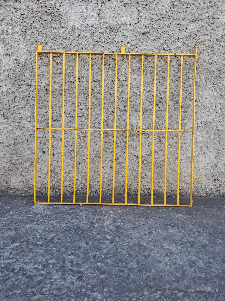 Grade de ferro maciço 64684590615683124