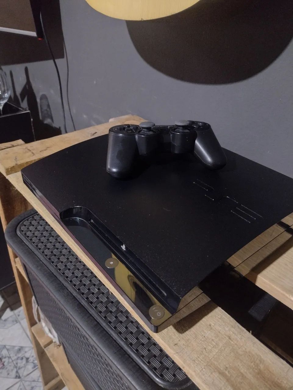 Playstation 3 desbloqueado com cabos e controle funcionando perfeitamente - Foto 3