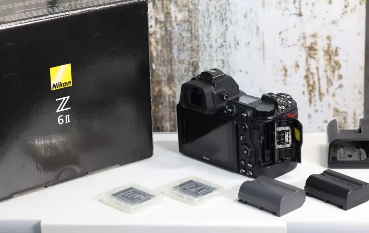 Câmera Nikon Z6 II - semi nova +  2 baterias + XQD 32 GB - Foto 3