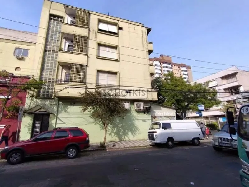 IMOBILIÁRIA SCHOTKIS VENDE APARTAMENTO DE 01 DORMITÓRIO DESOCUPADO, OPORTUNIDADE ÚNICA PRÓ