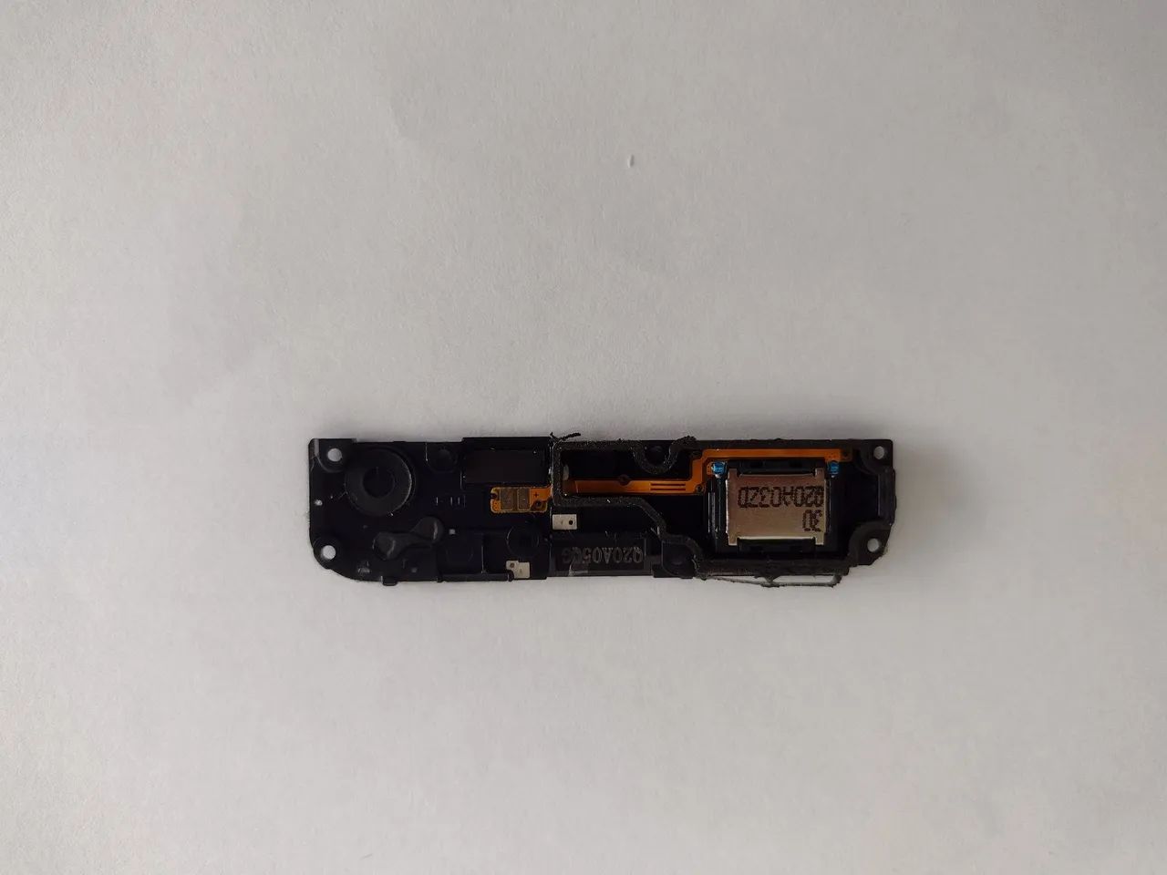 tampa da placa de carga e auto falante moto G8 power - Foto 2