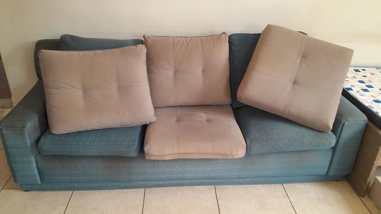 Sofá de 3 lugares com uma poltrona!!64962680970369122