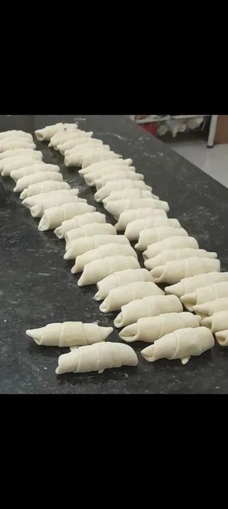 Pizza, coxinha, croissant (folheados)e outros salgados e doçes - Foto 3