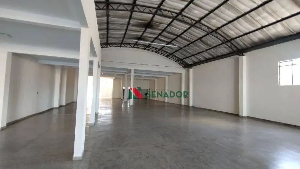 Barracão para alugar, 567 m² por R$ 10.000/mês - Coliseu - Londrina/PR - Foto 4