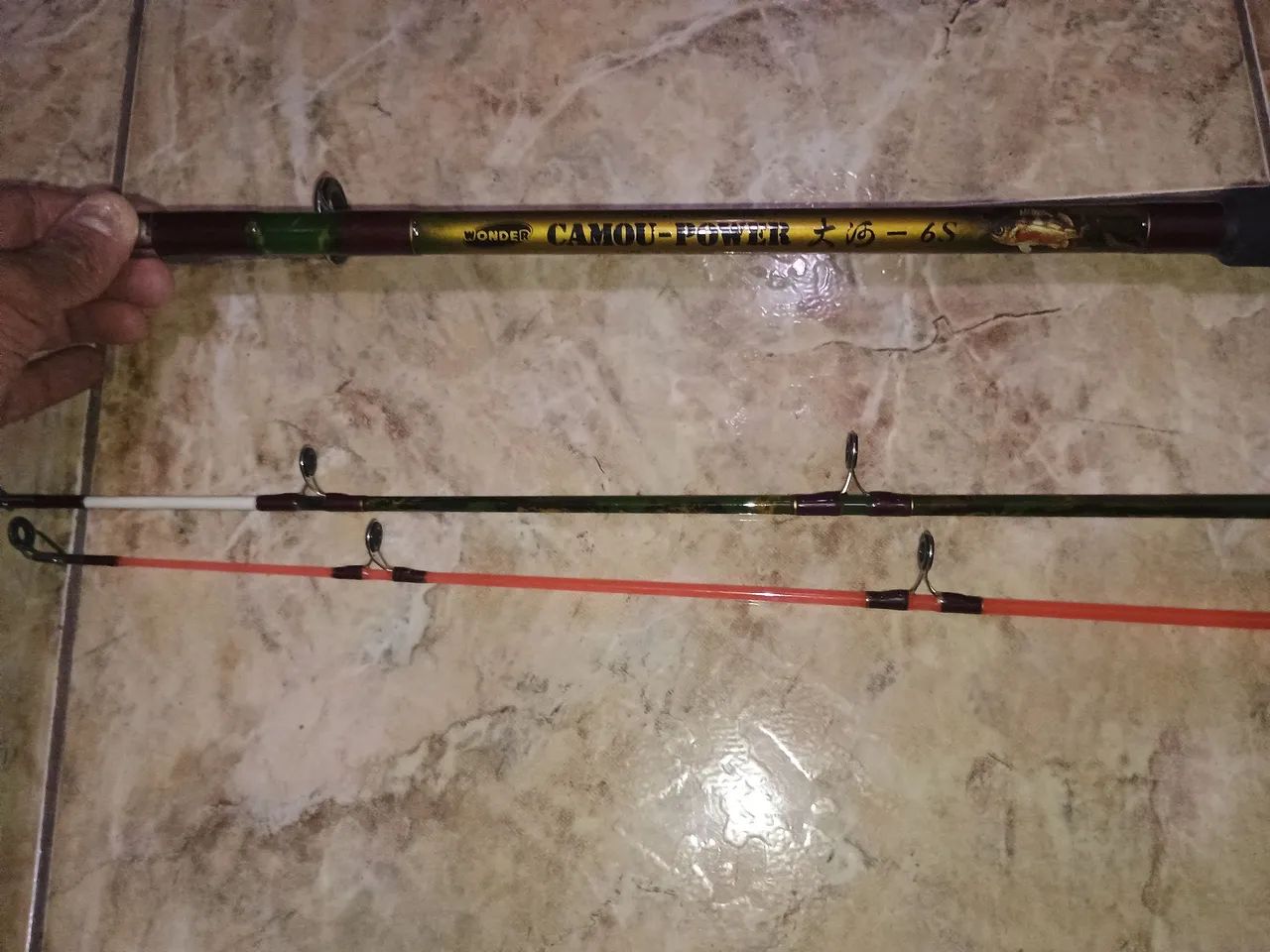 Kit Pesca 2 varas e Molinete Shimano  - Foto 3