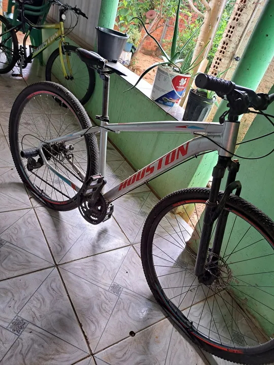 Uma bicicleta