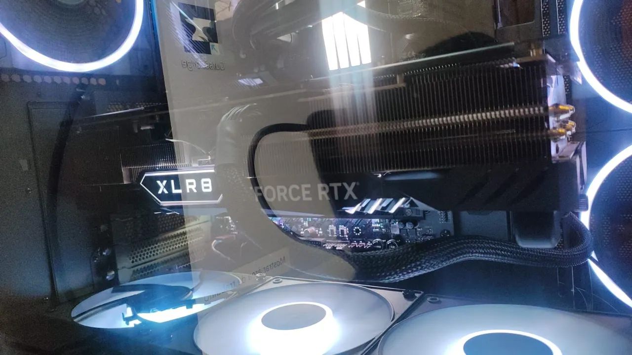 RTX 4080 SUPER XLR8 PNY 16GB - Foto 3