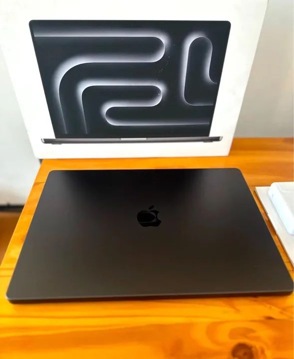 MacBook Pro - Chip M3 Pro - 36GB - 512SSD  - Foto 4