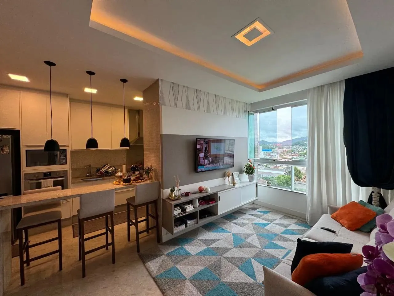 IMÓVEL MOBILIADO PARA VENDA, 3 DOR SENDO 2 SUITES EM LIDIA DUARTE- CAMBORIÚ - SC