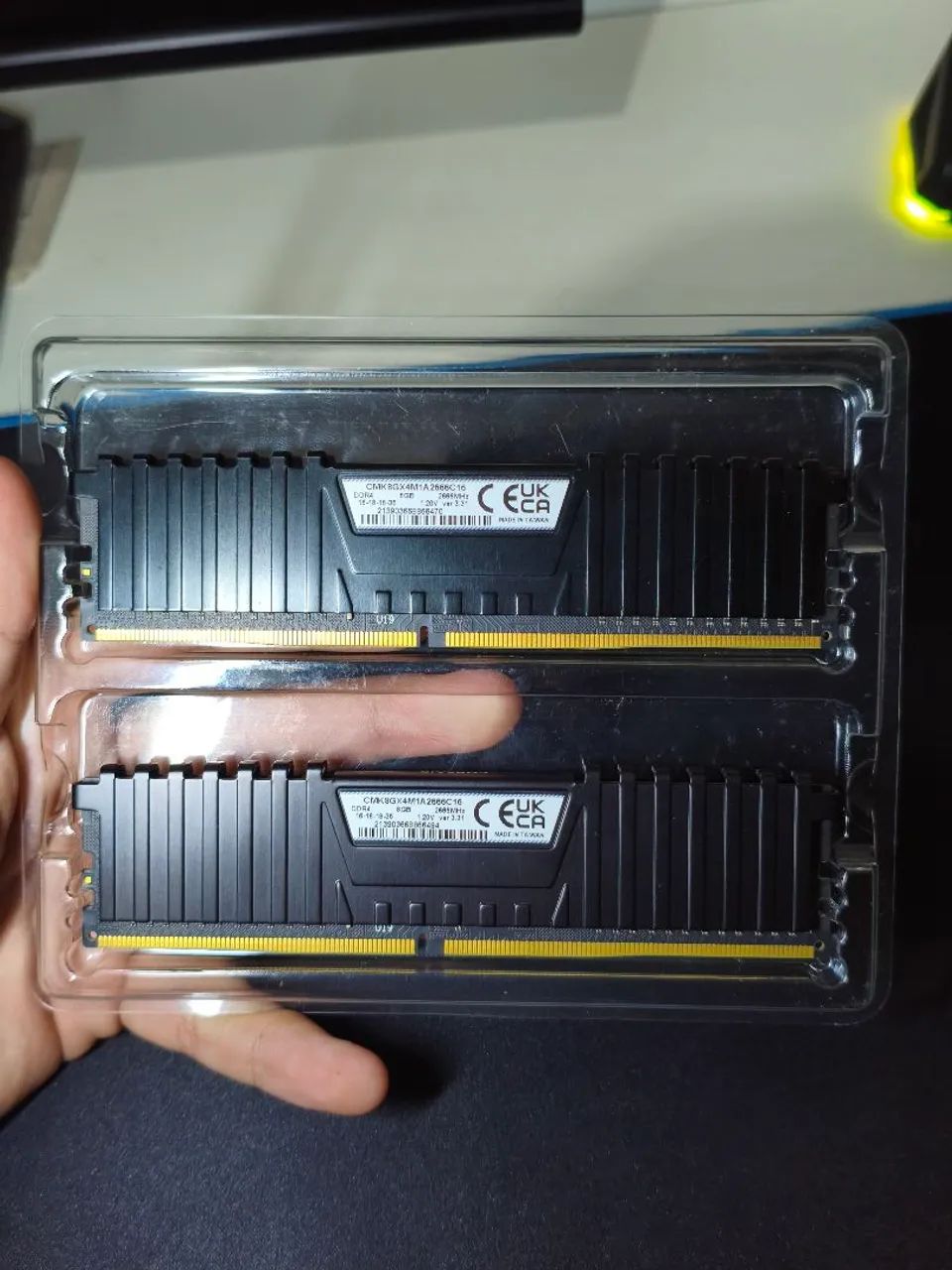 Memória Ram Corsair 2x8gb ddr4 2666mhz - Memória RAM - Mangabeira