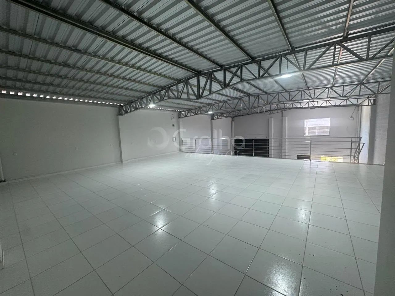 Galpão em condomínio de 367 m² no Jardim Eldorado - Foto 2