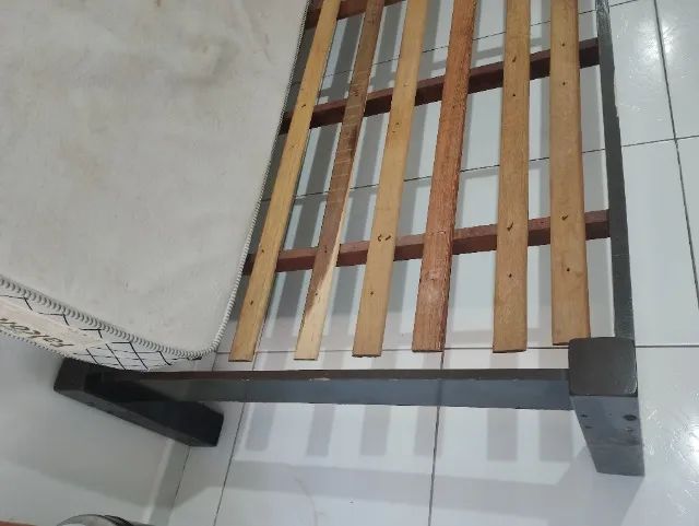 CAMA DE SOLTEIRO + COLCHÃO  - Foto 5
