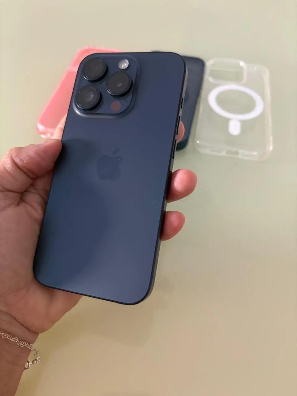 iPhone 15 pro na garantia Apple  - Foto 5