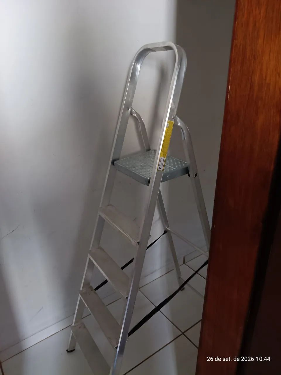 Escada retrátil  - Foto 4