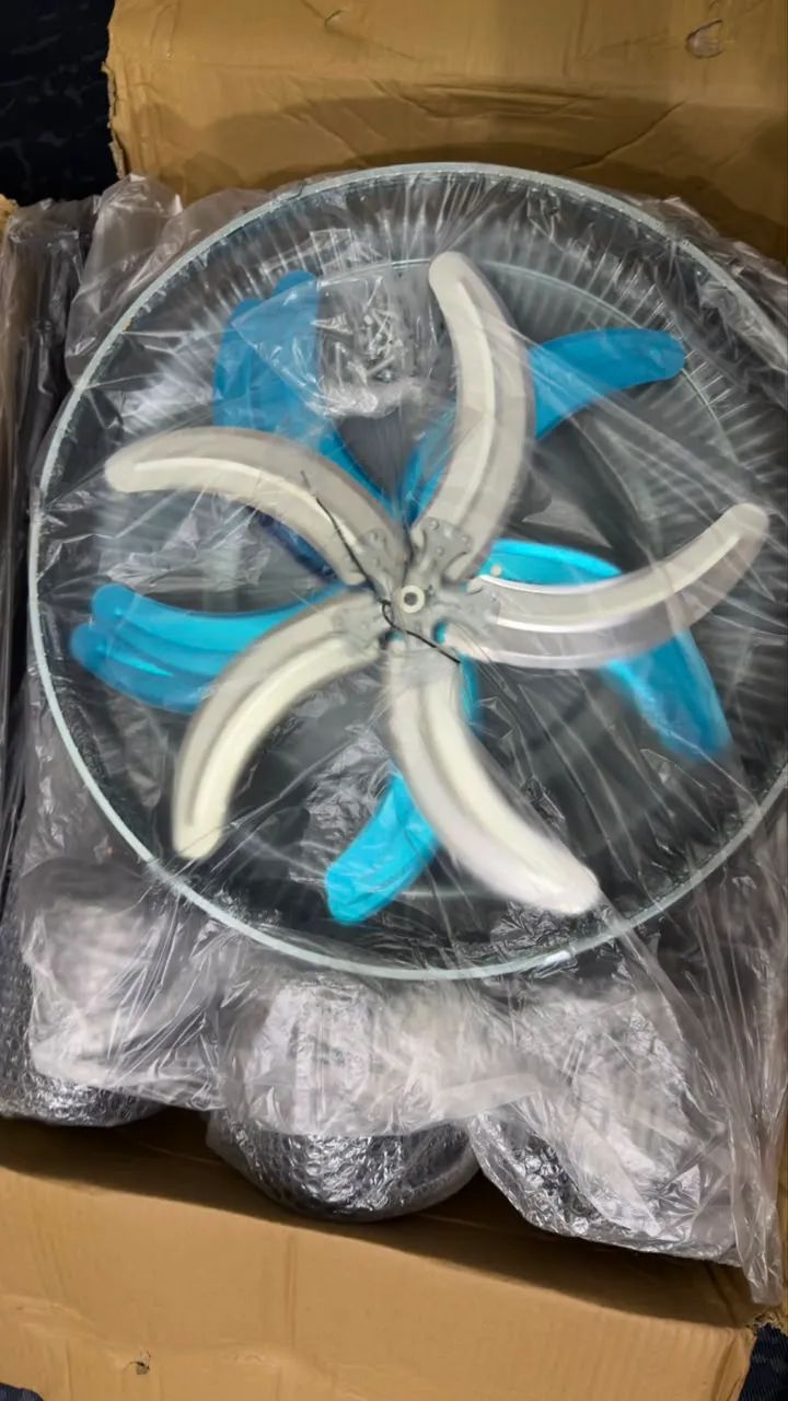 Ventilador novo na caixa 