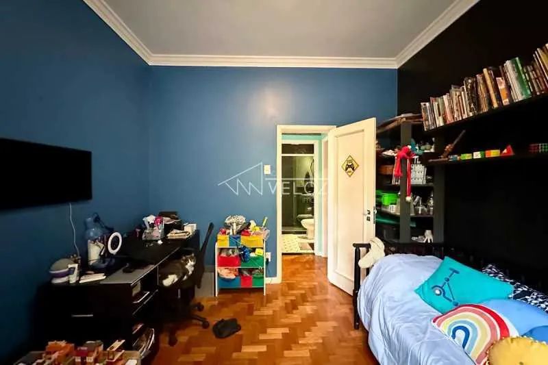 Apartamento : / Residencial / Cosme Velho
