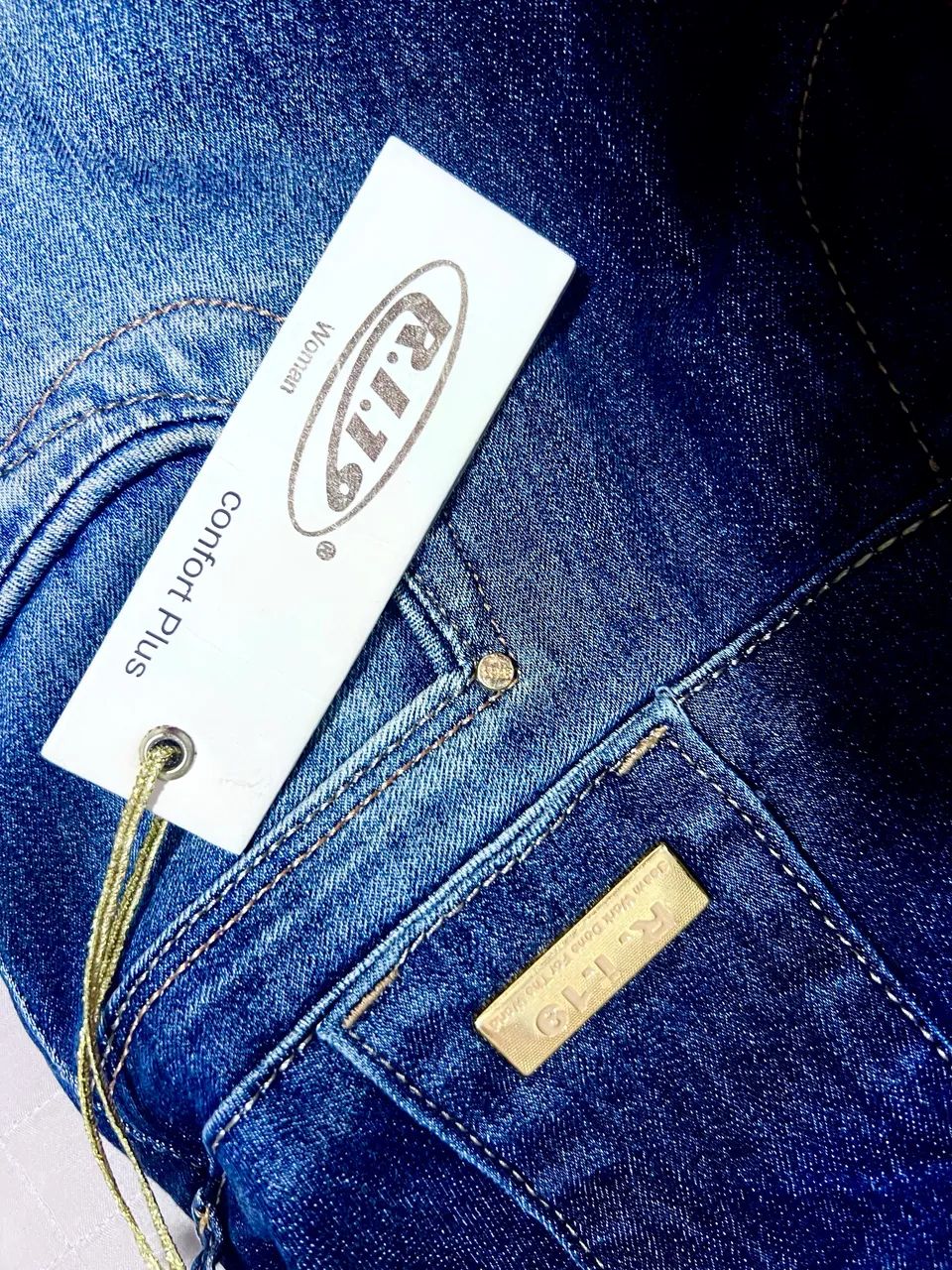 CALÇA RI19 NOVA NA ETIQUETA N 40.JEANS COM LYCRA. NUNCA USADA  - Foto 5