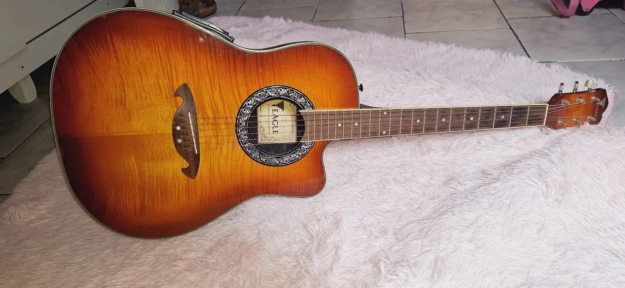 Violão Eagle ovation