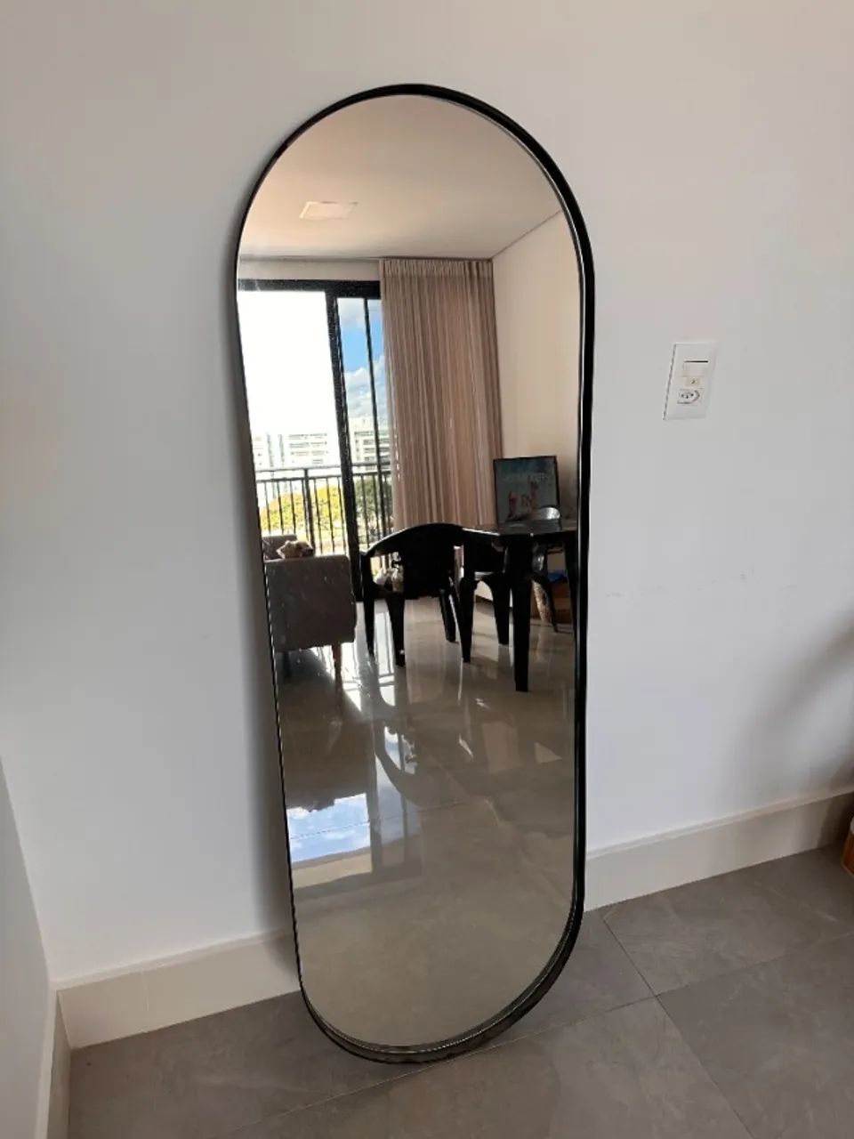 Espelho com borda de ferro lindissimo - Foto 2