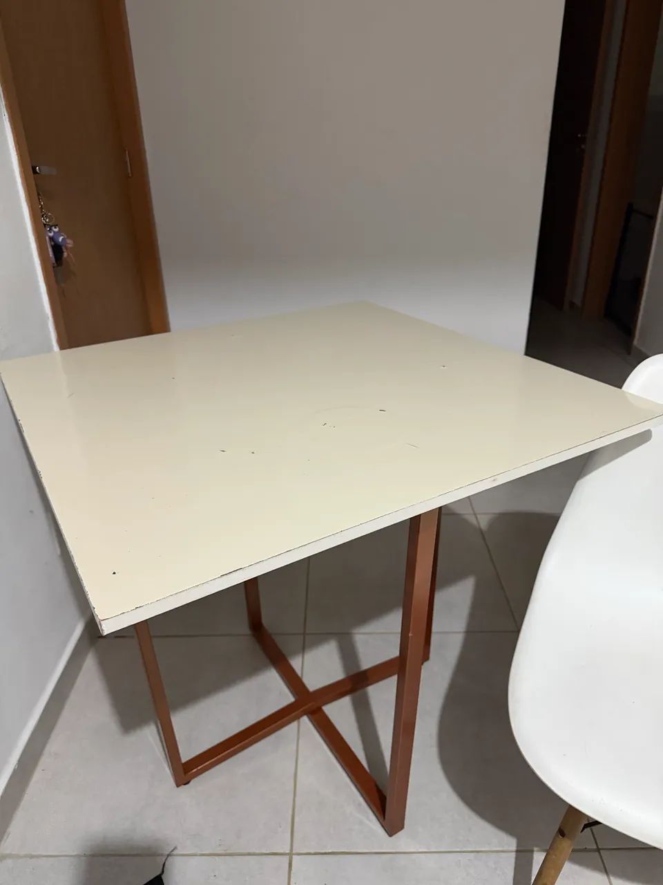 mesa e cadeira