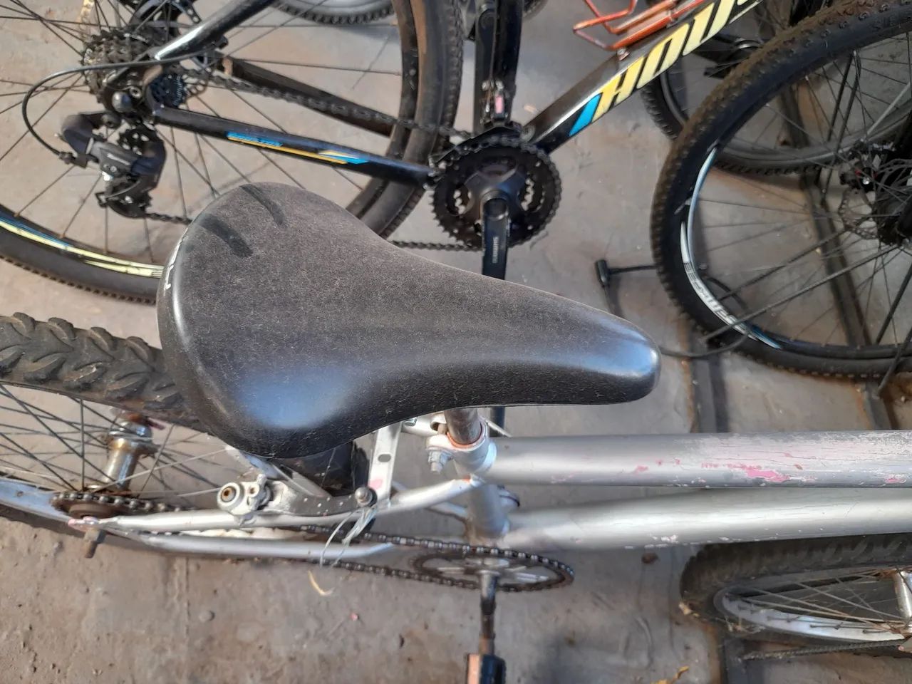 Bicicleta aro 20.  200,00 - Foto 2