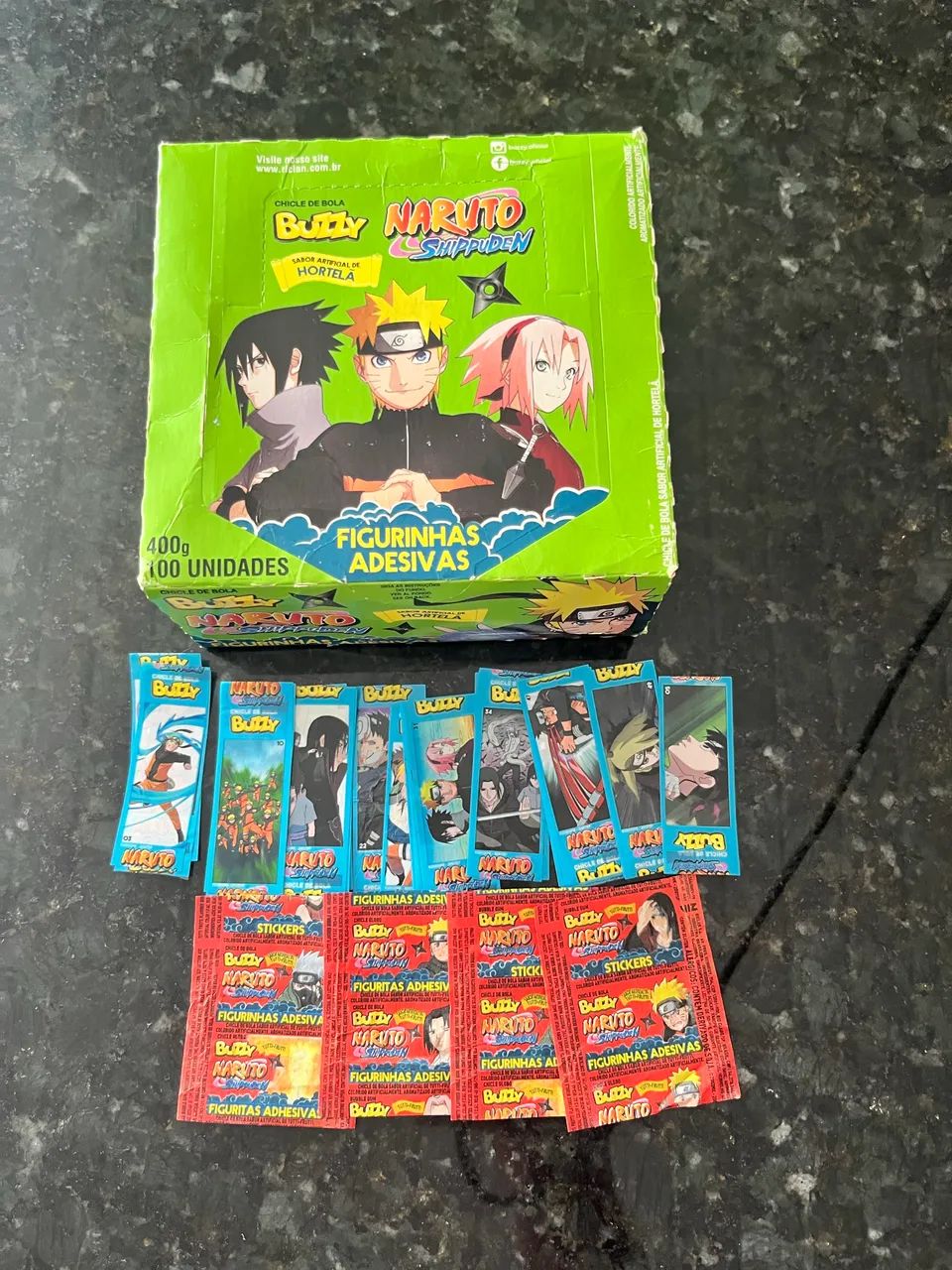 Figurinha Naruto completa + caixa Buzzy 