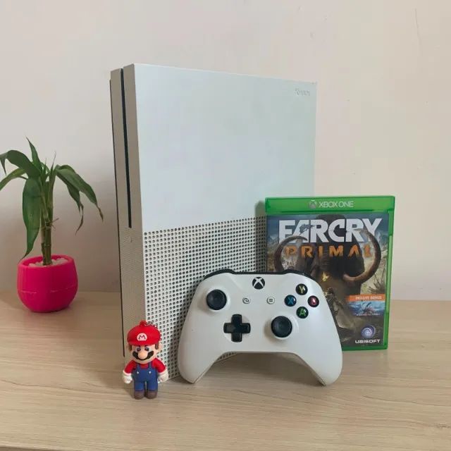 XBOX ONE S + 1 JOGO