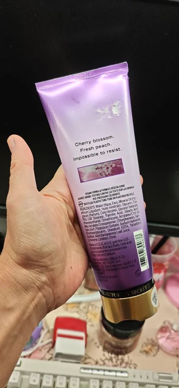 Hidratante Victoria's Secrets Love Spell Lacrado - Foto 2