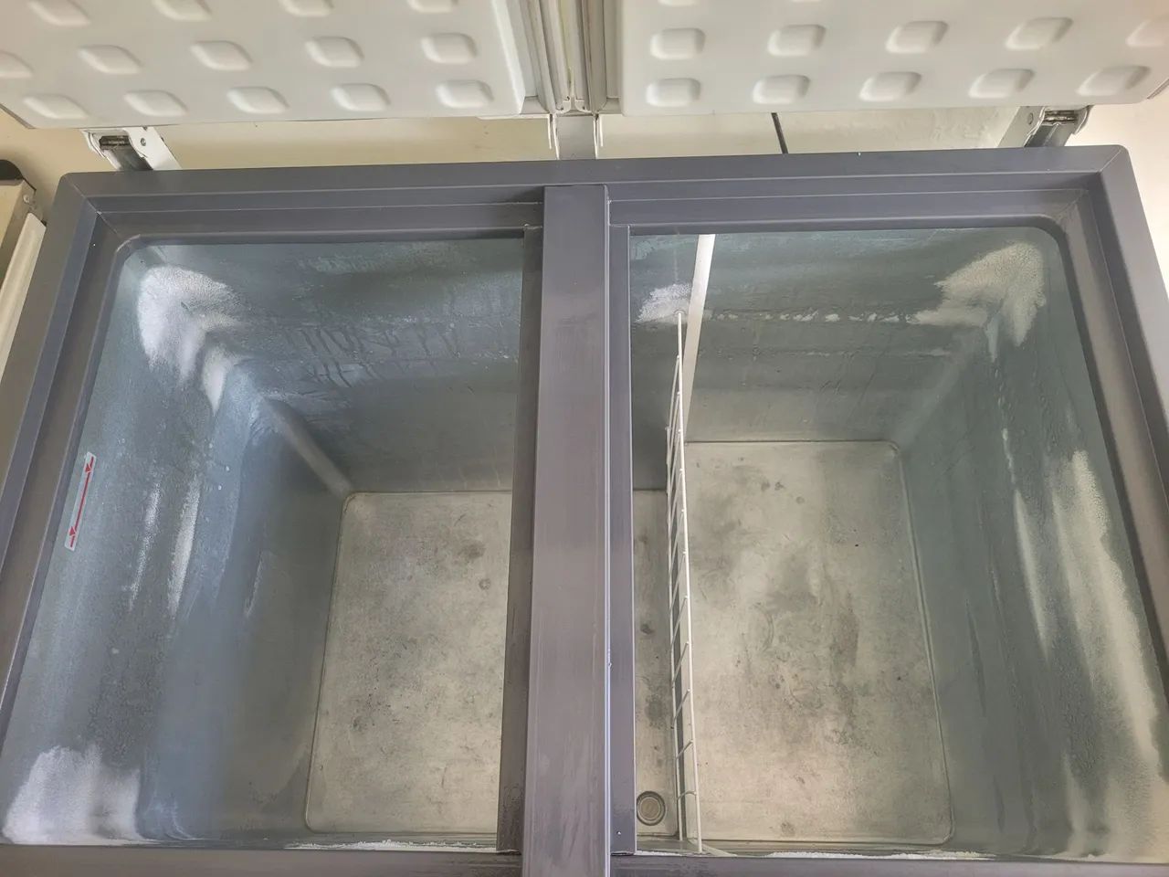 Frezer esmaltec 305l 127v - Foto 4