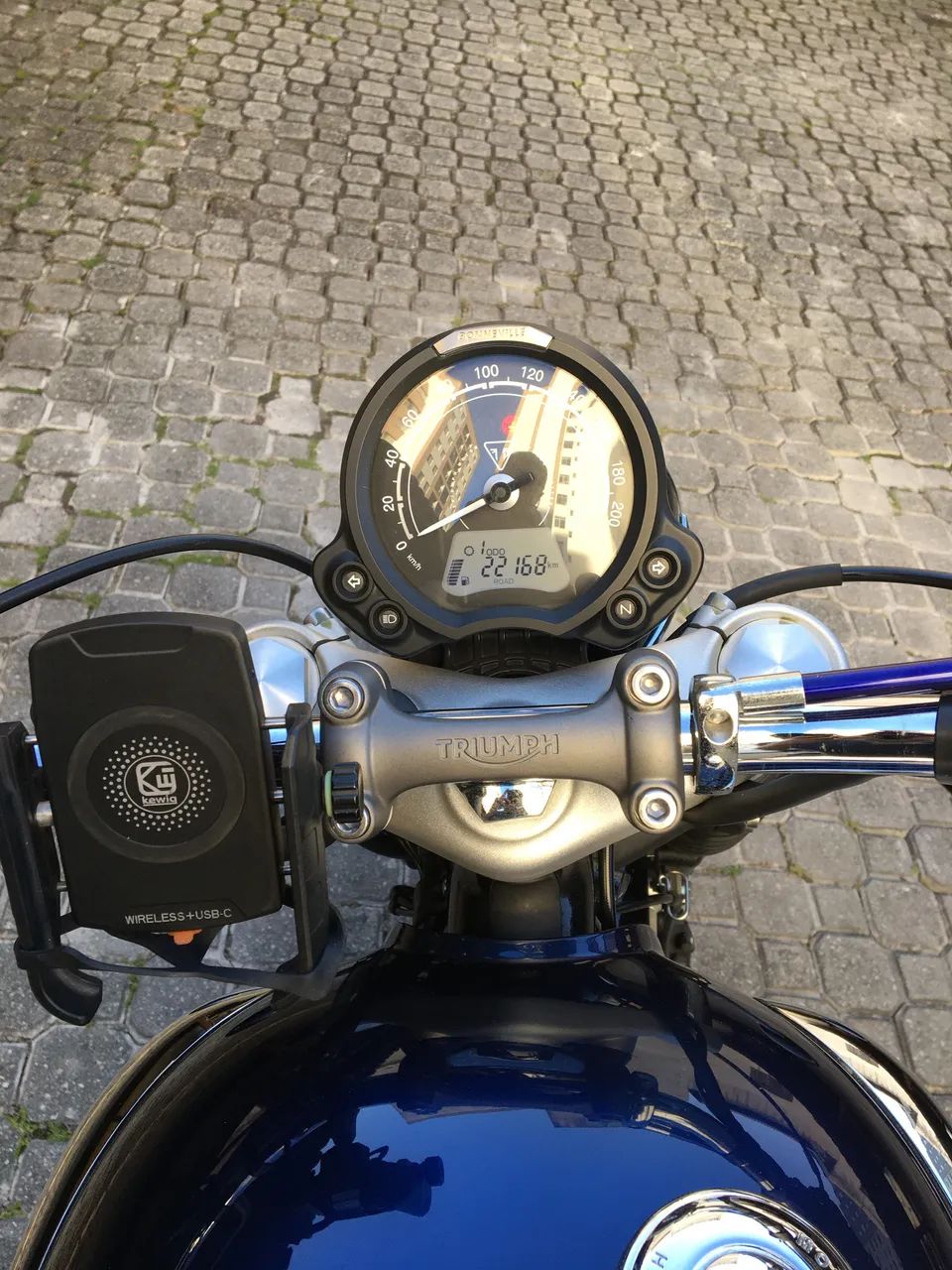 Triumph Speedmaster 1200  - Foto 2