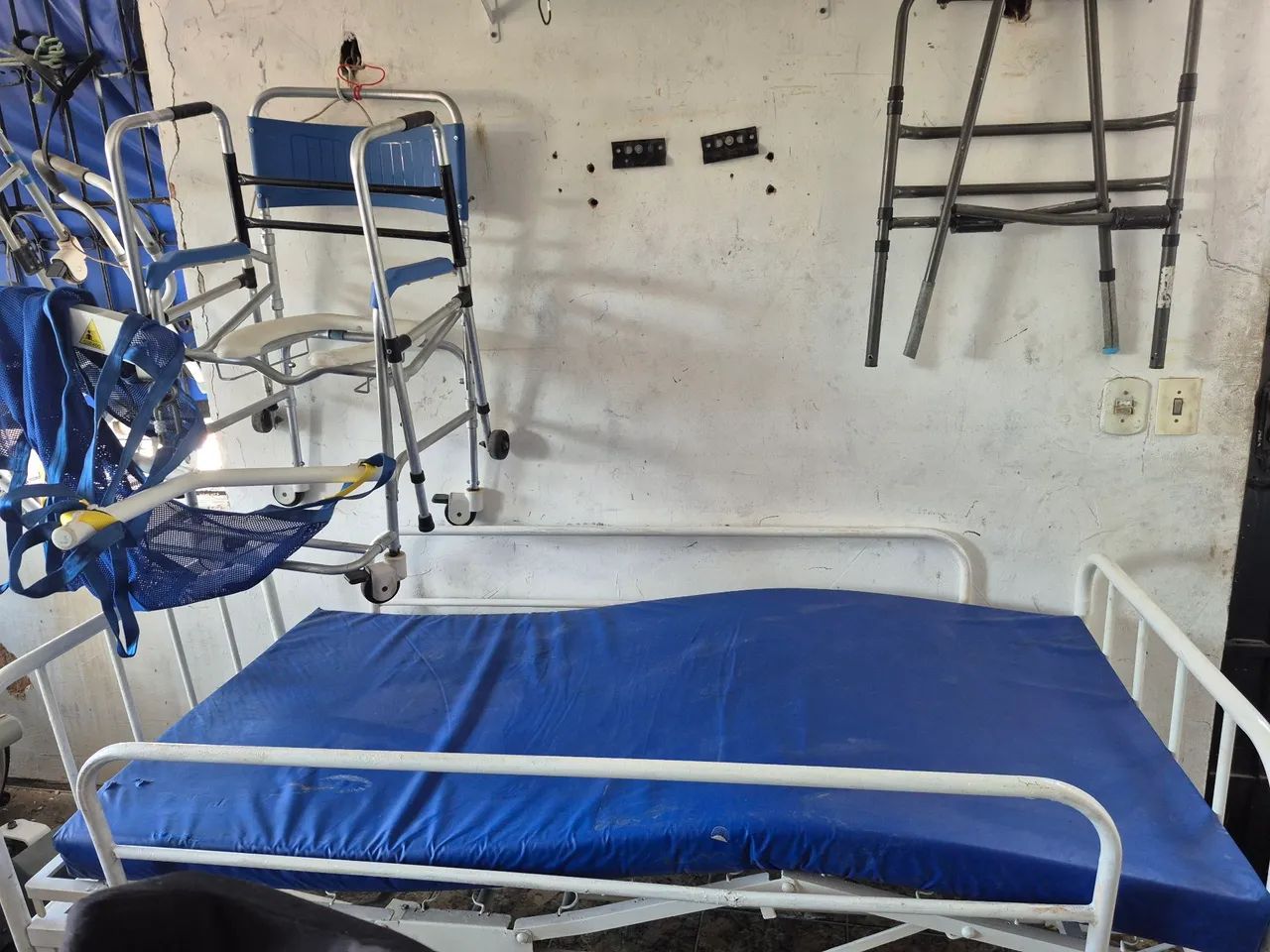 Cama hospitalar com colchao - Foto 4