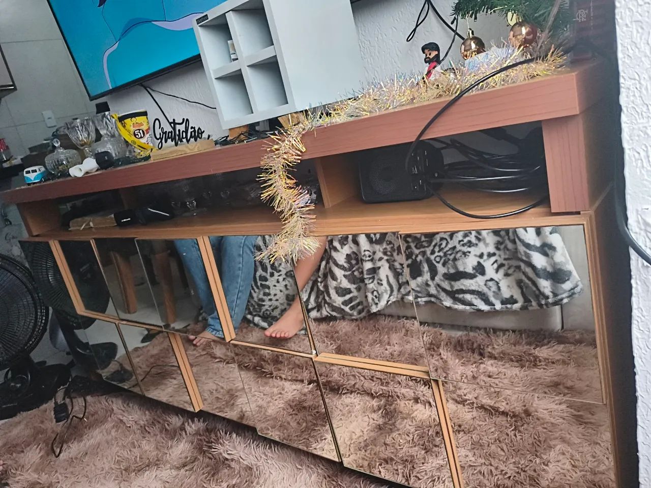 Rack com 2 gavetas todo desing em vidro