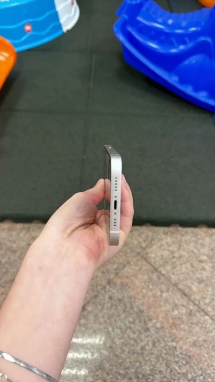 iPhone 13 Branco 128 GB  - Foto 4